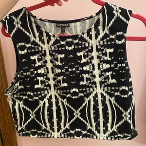 Cropped Tank Top Black & White